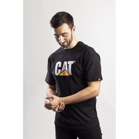 Caterpillar Markenlogo Baumwoll Herren T-Shirt in Schwarz - Image 1