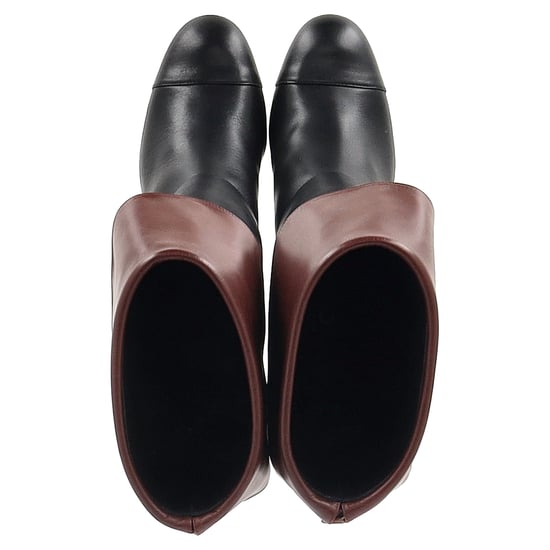 Chanel CC Foldover-Halbstiefel aus schwarzem Leder - Image 3