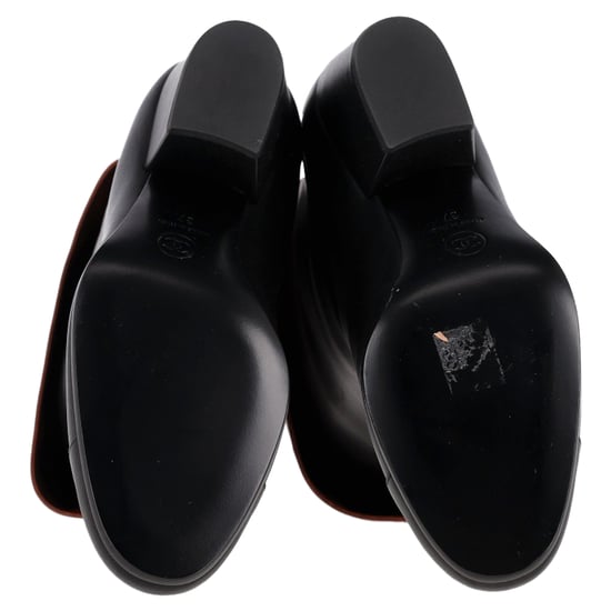 Chanel CC Foldover-Halbstiefel aus schwarzem Leder - Image 6