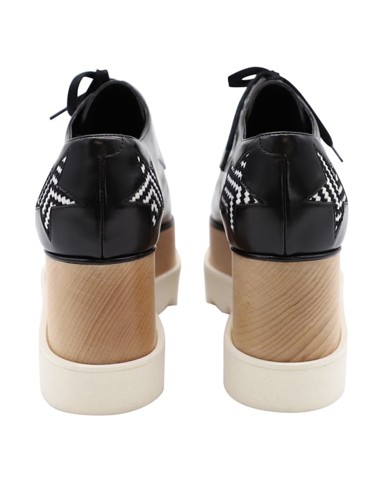 Stella McCartney – Elyse Star – Plateau-Derby mit Schnürung aus schwarzem Leder - Image 4