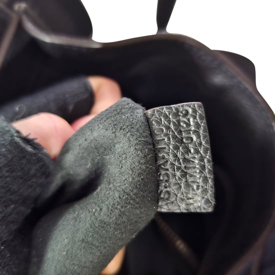 Celine Mini-Gepäcktasche aus genarbtem schwarzem Leder - Image 6