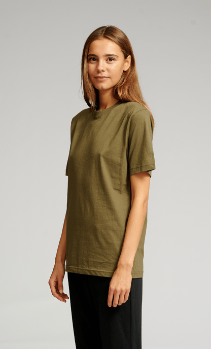 Übergroßes T-Shirt – Armeegrün - Image 3