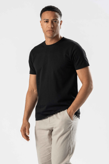 Normales T-Shirt – Schwarz - Image 2