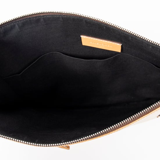 Logo Zip Clutch Handtasche - Image 3