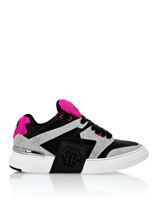 Low-Top Sneaker - Image 3