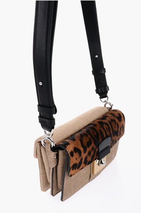 Zweifarbige Umhängetasche mit Animalier-Detail in Beige - Image 4
