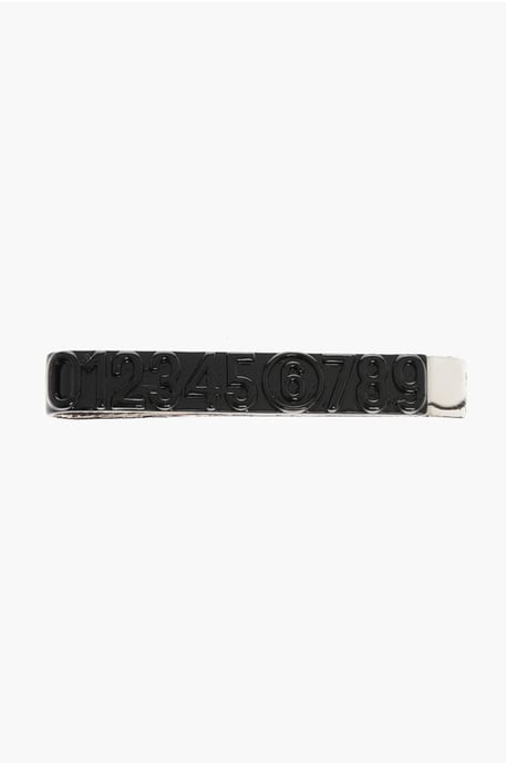 MM6 Krawattennadel aus Messing in Schwarz - Image 3