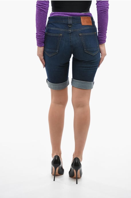 5-Pocket-Stretch-Jeansshorts in Blau - Image 2