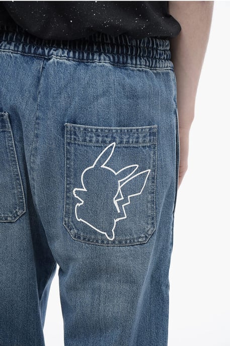 BALMAIN X POKEMON Denim-Gaucho-Shorts mit elastischem Bund in Hellblau - Image 3
