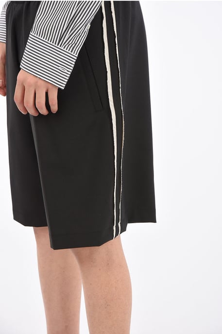 Shorts mit Kordelzug in Schwarz - Image 3