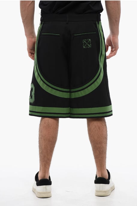 Varsity-Shorts mit Patches und Tape-Details in Schwarz - Image 2