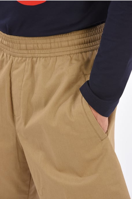 CITY Shorts mit Kordelzug in Beige - Image 3