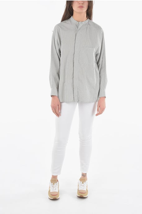 Gestreiftes Oversize-Shirt mit Brusttasche in Grau - Image 4