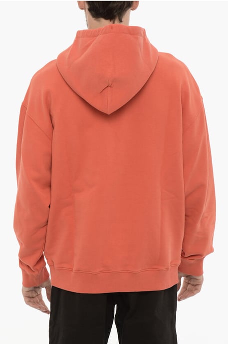 Baumwoll-Hoodie OPTICAL CROSS mit aufgesetzter Tasche in Rot - Image 2