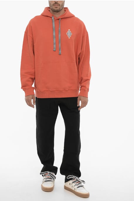 Baumwoll-Hoodie OPTICAL CROSS mit aufgesetzter Tasche in Rot - Image 4