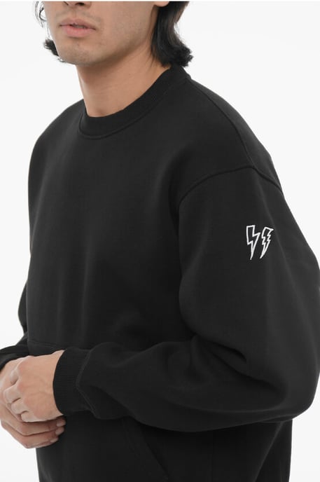 Bequem geschnittenes Sweatshirt mit Rundhalsausschnitt aus Fleece-Baumwollmischung in Schwarz - Image 3