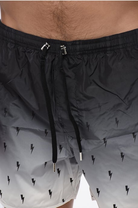 BADESHORTS MIT SIEBDRUCK UND ALLOVER-BOLT - Image 3