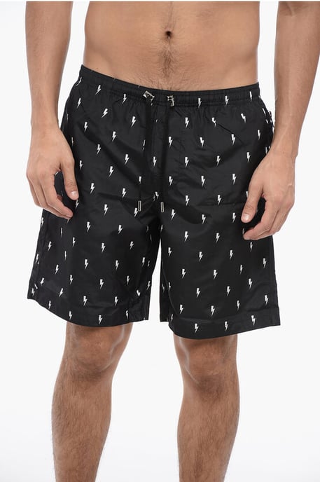 LANGE BADESHORTS MIT MICRO-BOLZEN - Image 1