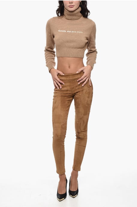 Bestickter kurzer Rollkragenpullover SUNSET in Beige - Image 4