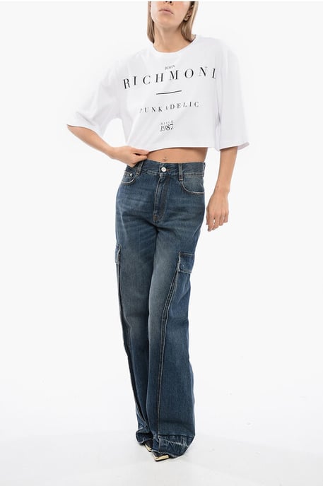 Kurzes GENYA T-Shirt mit Oversized Fit in Weiß - Image 4