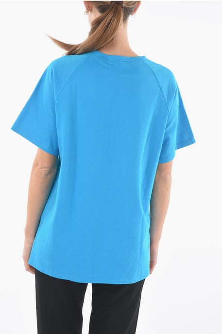 Maxi-T-Shirt mit Rundhalsausschnitt und aufgesetztem Monogramm in Blau - Image 2