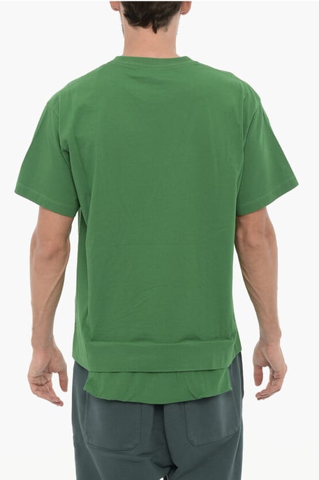 Einfarbiges AMAZON SEA FOAM Rundhals-T-Shirt mit Taillentasche in Grün - Image 2