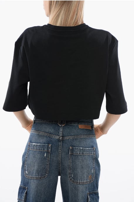 Kurzes GENYA T-Shirt mit Oversized-Passform in Schwarz - Image 2