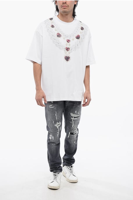 Oversize-T-Shirt mit Halsketten-Print in Weiß - Image 4