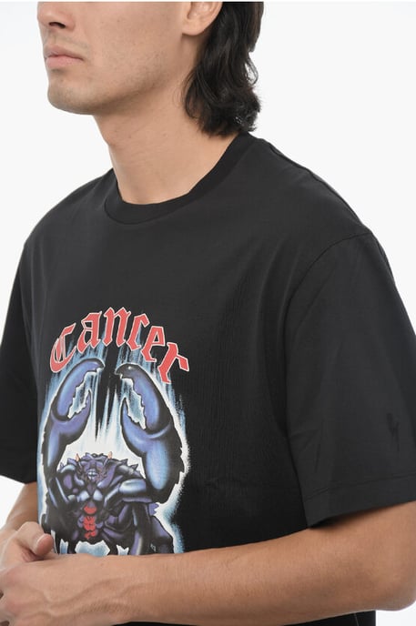 Neil Barrett Bedrucktes Slim-Fit T-Shirt mit Rundhalsausschnitt, ‚Rock Band Zodiac Cancer‘ - Schwarz - Image 4