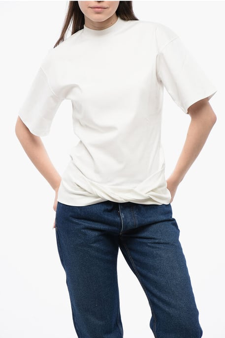 Einfarbiges T-Shirt mit Rundhalsausschnitt in Weiß - Image 1