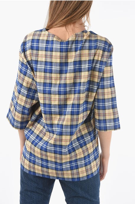 Kariertes Oversize-T-Shirt mit Maxi-Monogramm-Patch in Mehrfarbig - Image 2