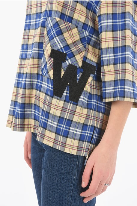 Kariertes Oversize-T-Shirt mit Maxi-Monogramm-Patch in Mehrfarbig - Image 3