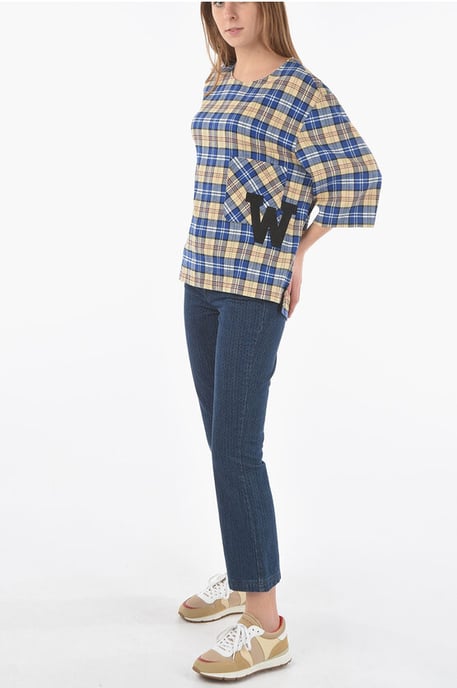 Kariertes Oversize-T-Shirt mit Maxi-Monogramm-Patch in Mehrfarbig - Image 4