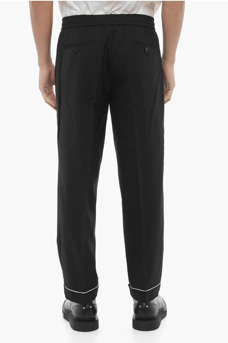 Pantaloni REM Slim Fit a Vita Bassa con Elastico in Vita in Schwarz - Image 2