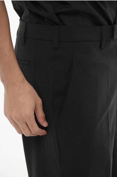 Low-Rise Slim Fit Hose in Schwarz - Image 3