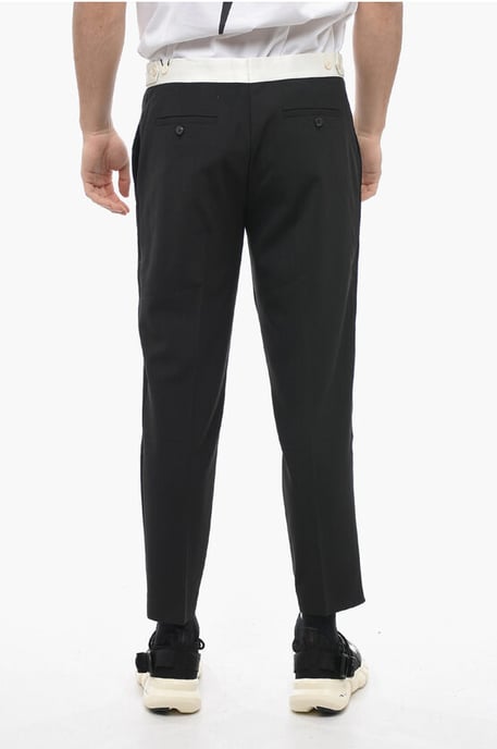Slim Fit Hose JAMIE mit Kontrastdetails in Schwarz - Image 2