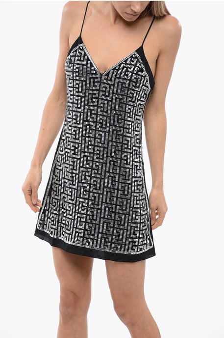 Ärmelloses Kleid mit Monogramm-Strasssteinen - Image 4