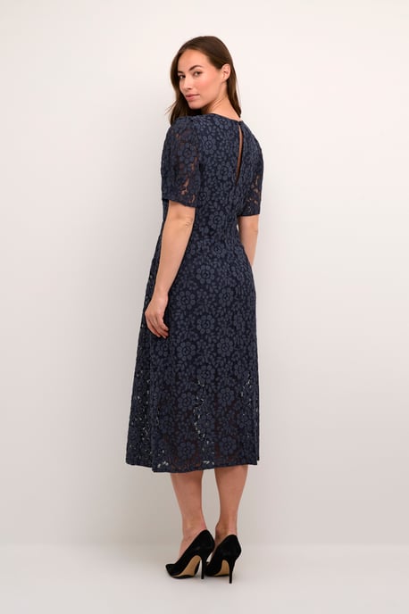 Kleid Feminine - Image 2