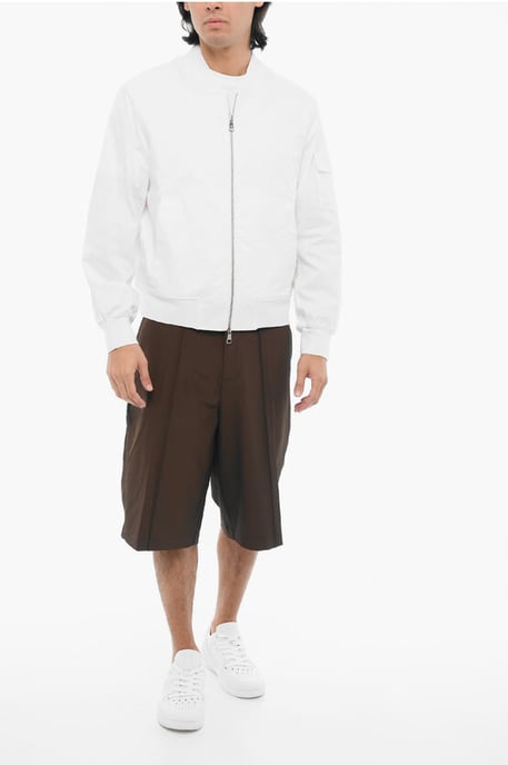 Leichte, Skinny Fit Bomberjacke mit Reißverschluss in Weiß - Image 4