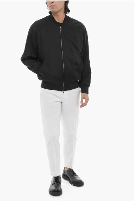 Wendbare leichte Bomberjacke in Schwarz und Weiß - Image 4