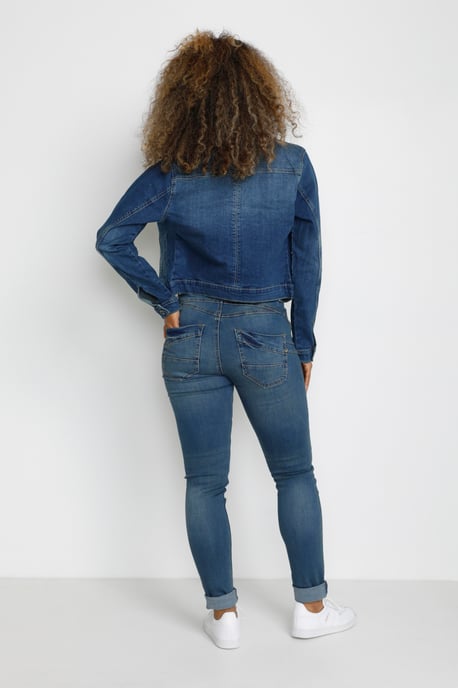 Denimjacke mit femininer Silhouette blue - Image 4