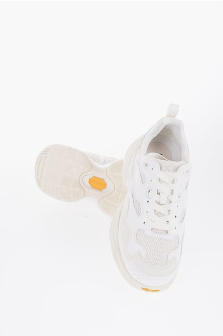 CROQUIS Einfarbige Low-Top-Sneaker aus Mesh und Wildleder in Weiß - Image 1