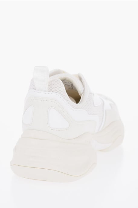 CROQUIS Einfarbige Low-Top-Sneaker aus Mesh und Wildleder in Weiß - Image 2