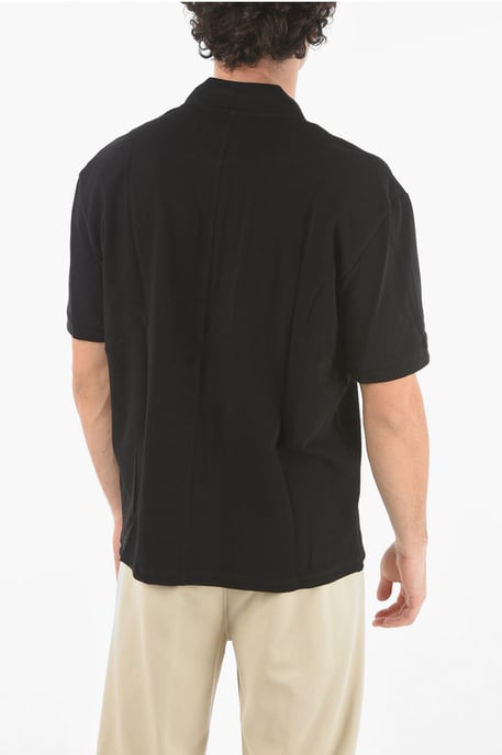 Loose Fit FLAG BOLT Polo mit aufgedrucktem Logo in Schwarz - Image 2