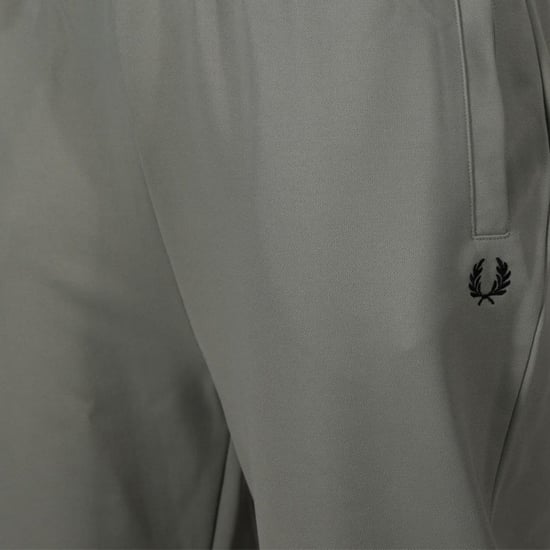 Fred Perry - Schlichte Jogginghose in Nachtgrün - Image 2