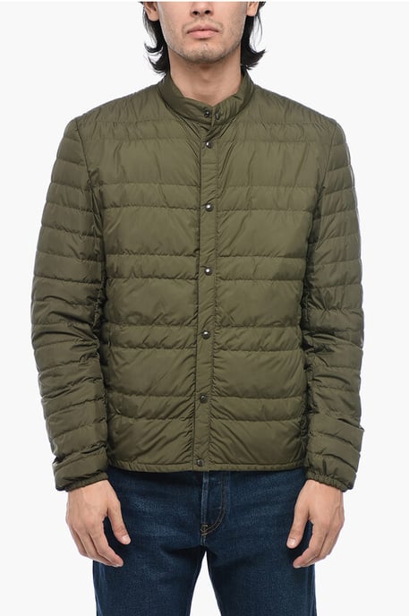 Gesteppte leichte Jacke mit Rundhalsausschnitt in Grün - Image 1
