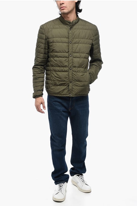 Gesteppte leichte Jacke mit Rundhalsausschnitt in Grün - Image 4