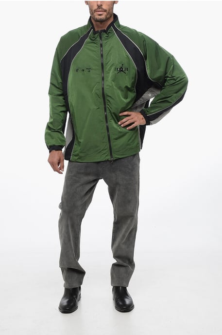 OW X JORDAN Trainings-Windjacke aus Nylon mit Frontreißverschluss in Grün - Image 4