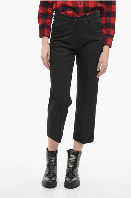 Straight Fit MILITARY Chino in Schwarz - Image 1