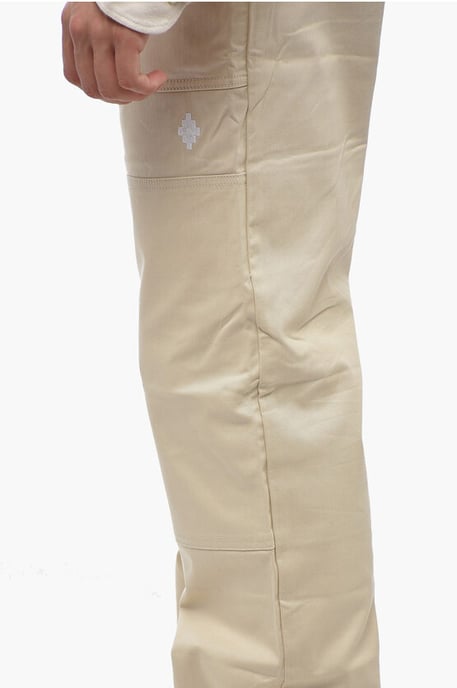 Baumwoll-Chinos von CROSS in Beige - Image 2